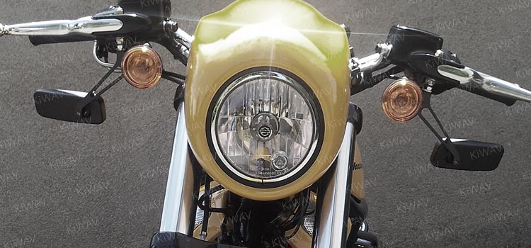 KiWAV black Classic mirrors on Harley