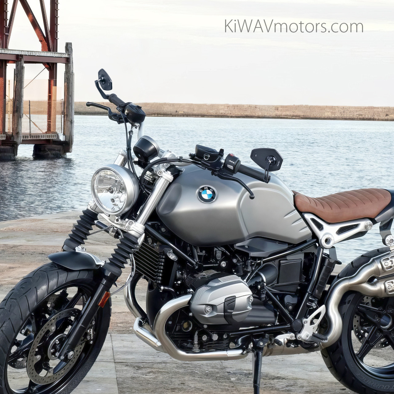 Bar end mirrors on a BMW R nineT Scrambler