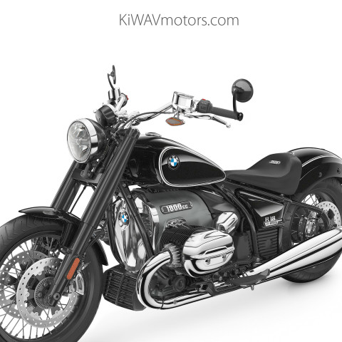 Mamba Round bar end mirrors on a BMW R18 motorcycle.