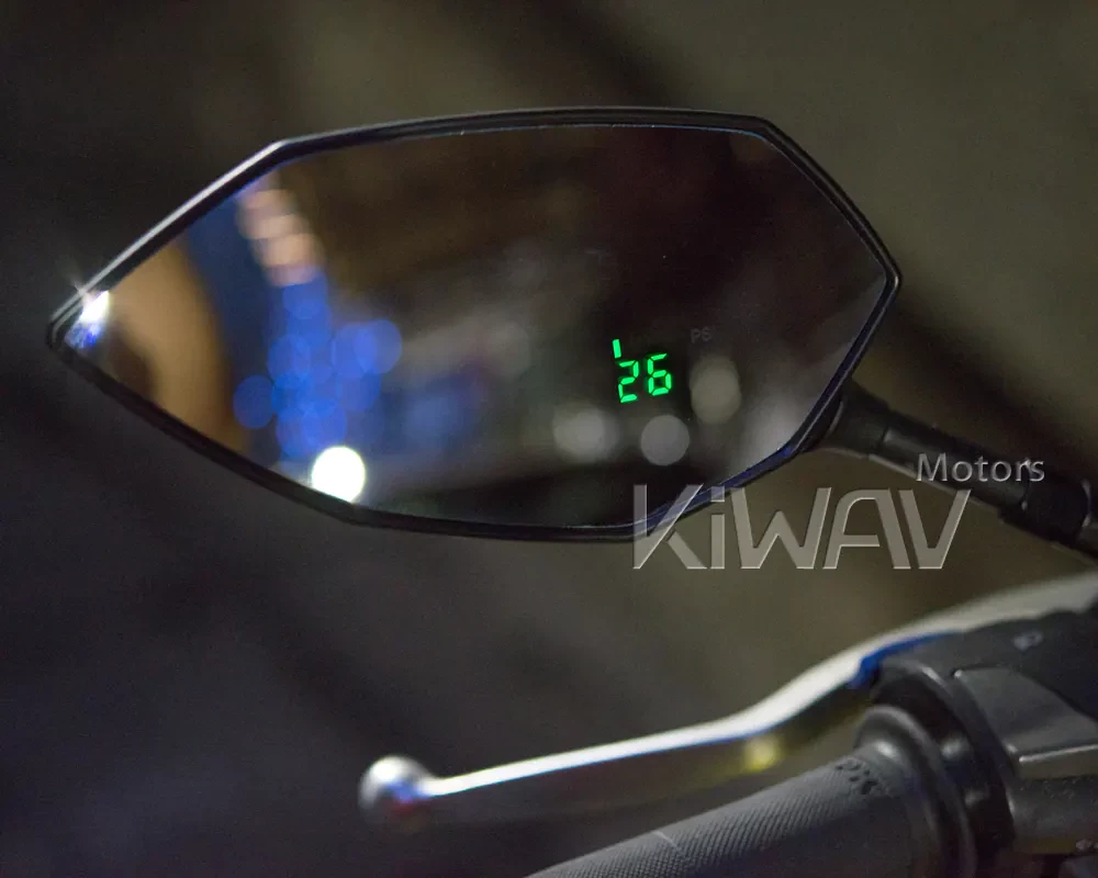 KiWAV Buck mirrors with tire pressure monitoring system