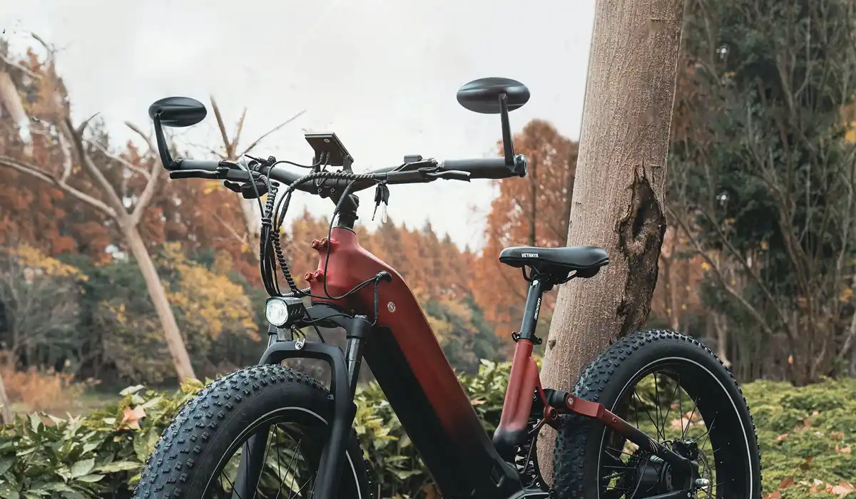 Modern E-Bike Awareness: A Guide to Advanced Visibility