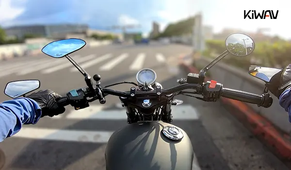Motorcycle Bar-End Mirrors vs Stock Mirrors: Which Gives Better Rear Visibility?
