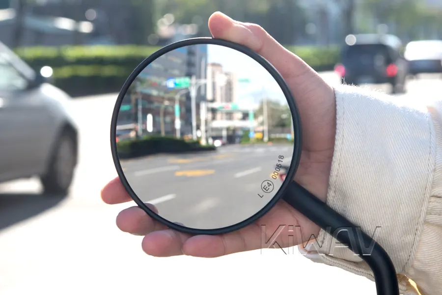 乗車姿勢での最終調整